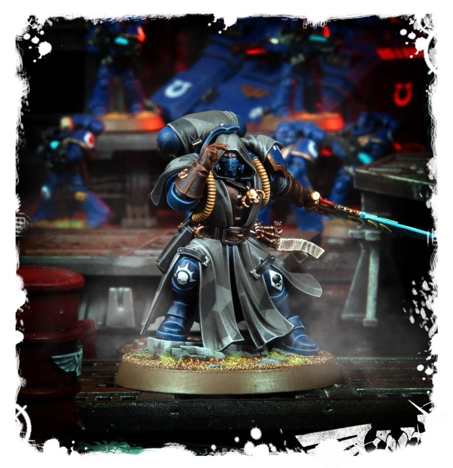 Primaris Librarian in Phobos-Rüstung