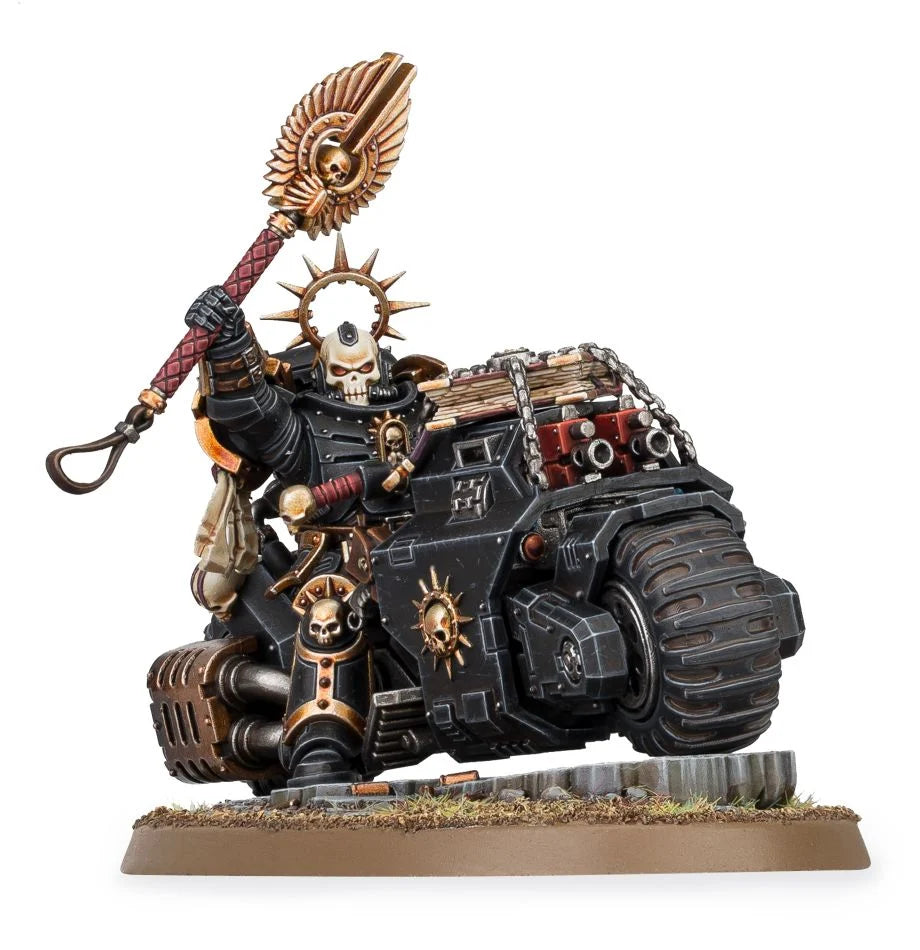 Primaris-Ordenspriester auf Bike